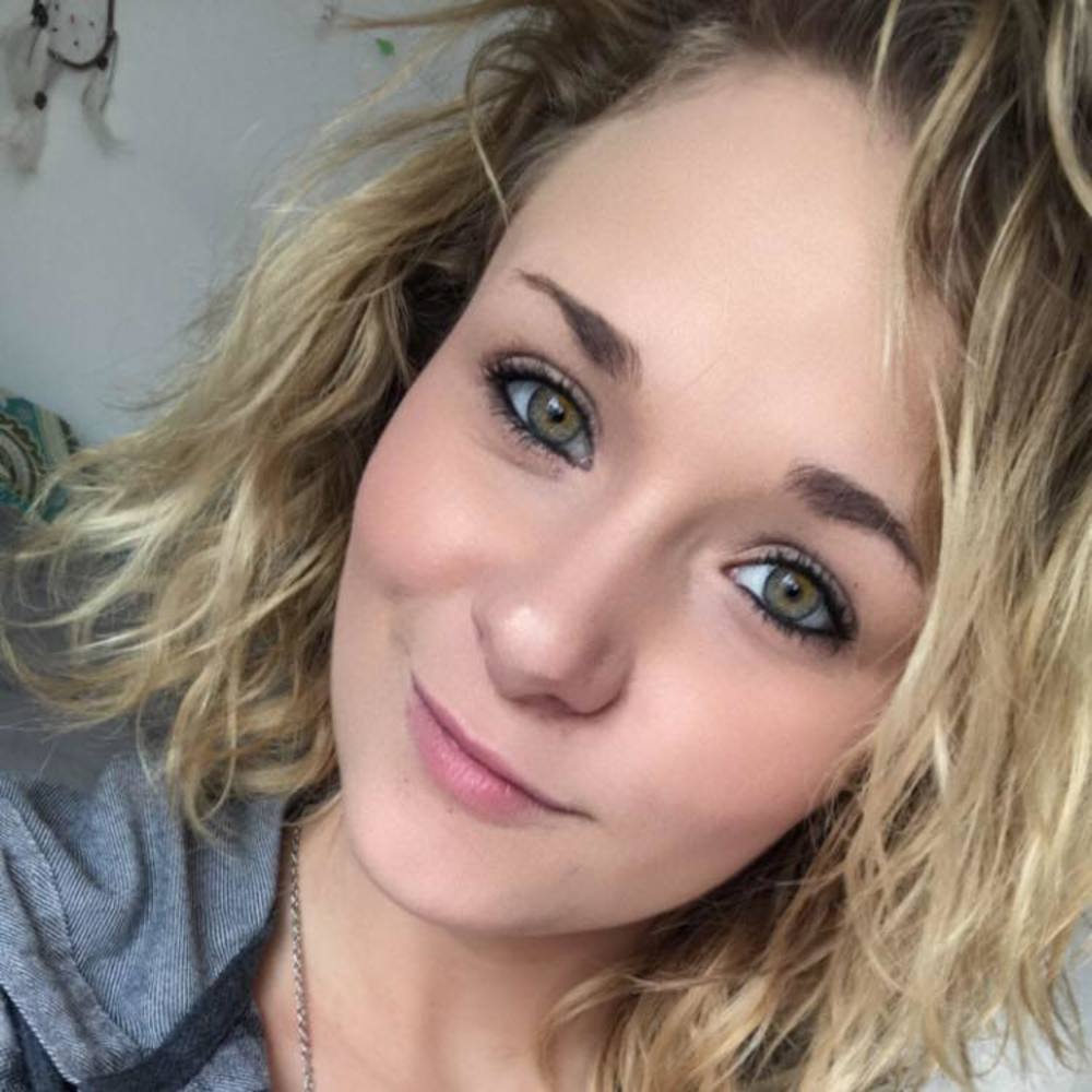 Meet your Posher, Jade